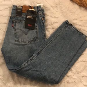 Levi's Wedgie Straight Distressed Jeans 26x26